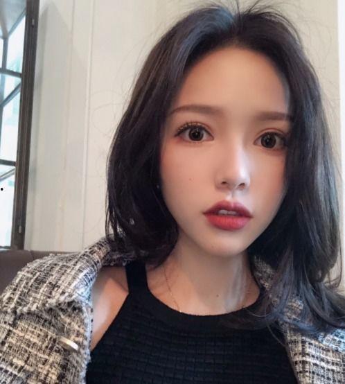 网红 lin素颜,揭秘网红背后的真实魅力